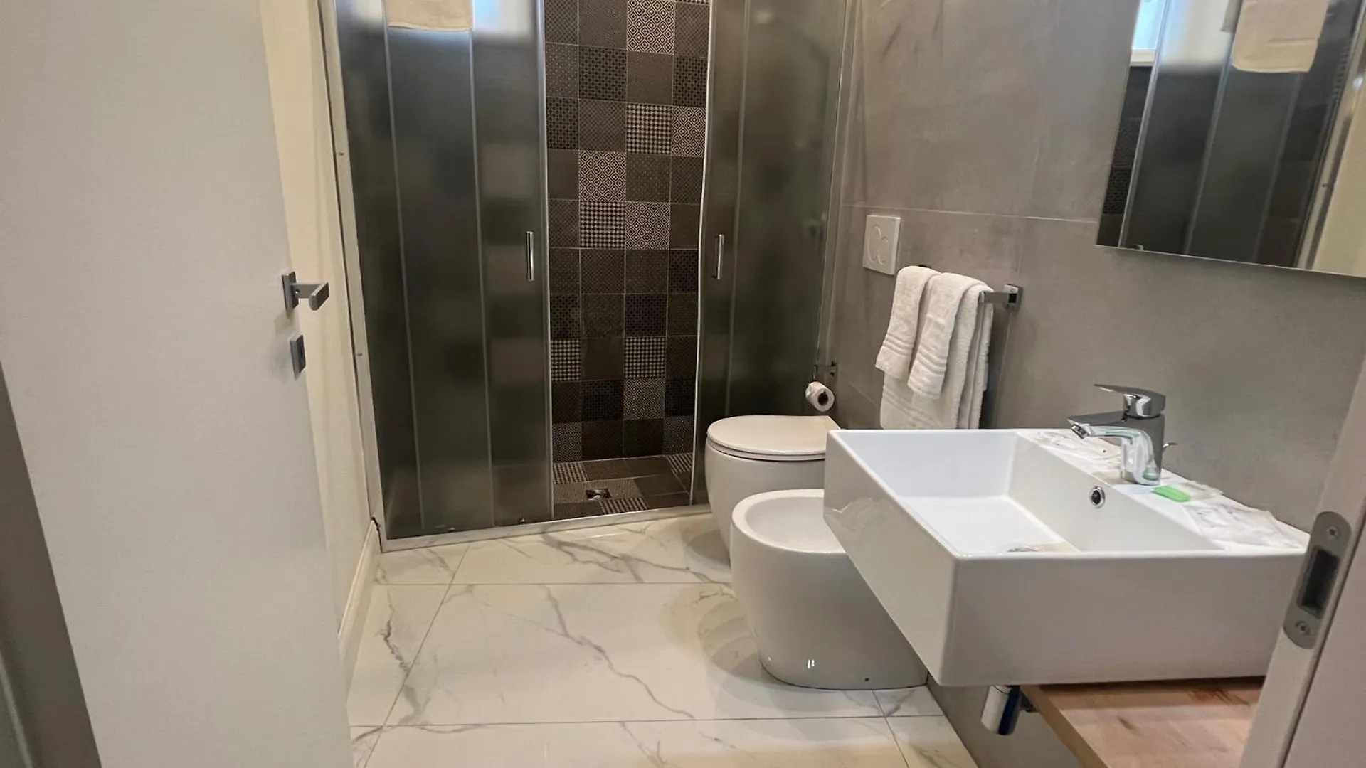 Guest house Motta Palace Apartments & Rooms Motta Sant' Anastasia
