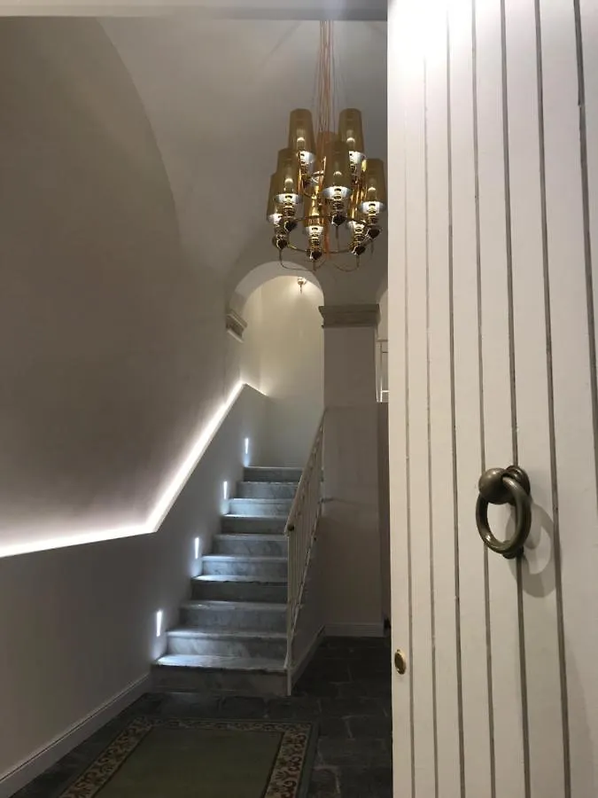 Guest house Motta Palace Apartments & Rooms Motta Sant' Anastasia