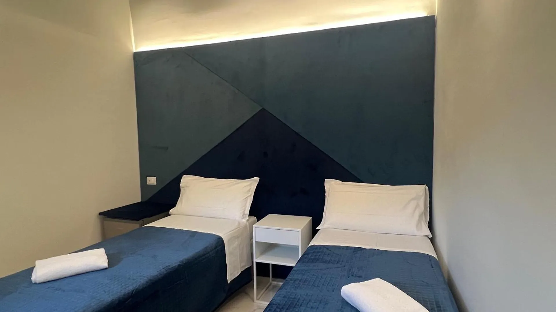 Motta Palace Apartments & Rooms Motta Sant' Anastasia Guest house