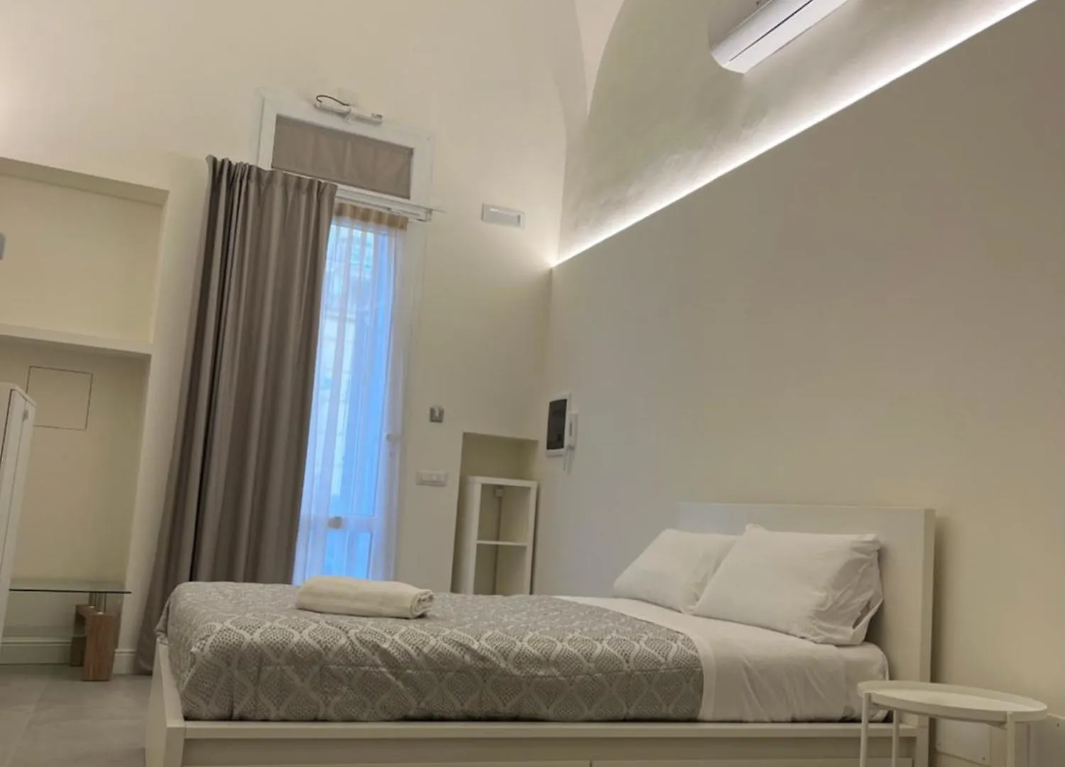 Motta Palace Apartments & Rooms Motta Sant' Anastasia